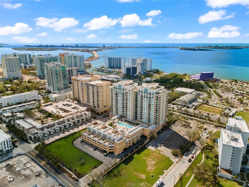 800 N TAMIAMI TRAIL 321, Sarasota, FL 34236