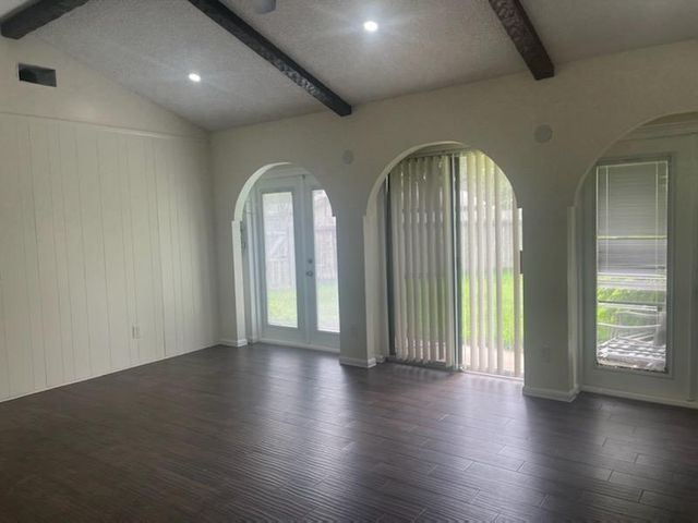 103 Bluebonnet Street, Sugar Land, TX 77478