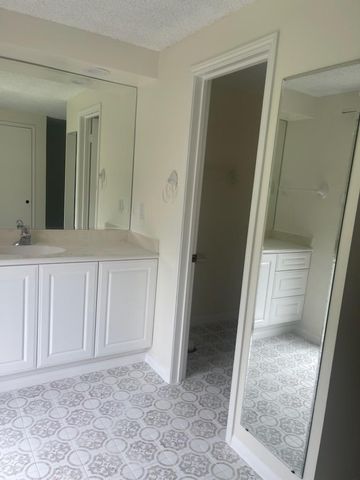 103 Bluebonnet Street, Sugar Land, TX 77478