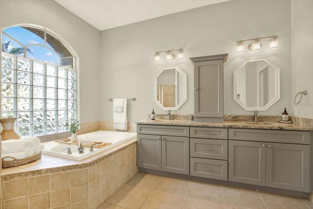 17217 TIFFANY SHORE DRIVE, Lutz, FL 33549