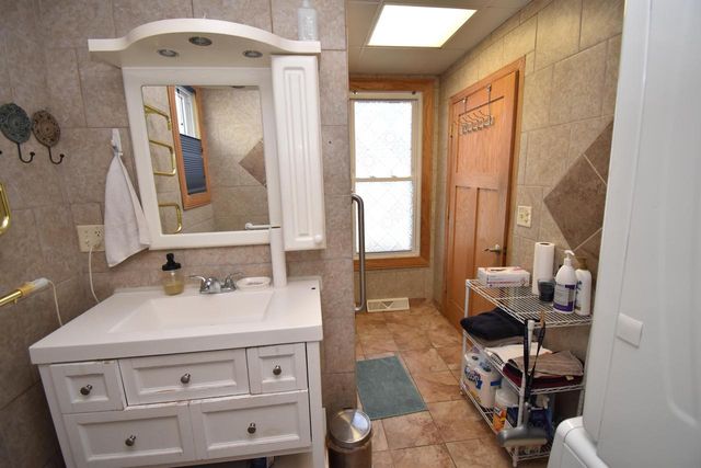 1905 Ehlert STREET, Racine, WI 53406