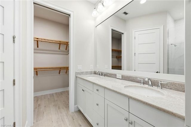 8937 Calypso CT, Naples, FL 34112