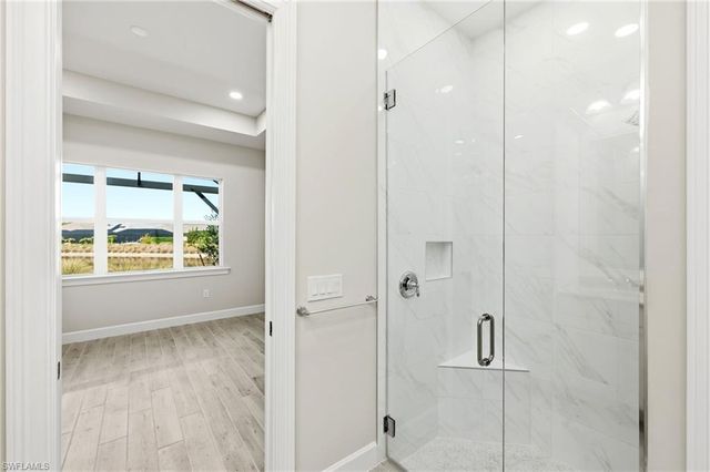 8937 Calypso CT, Naples, FL 34112