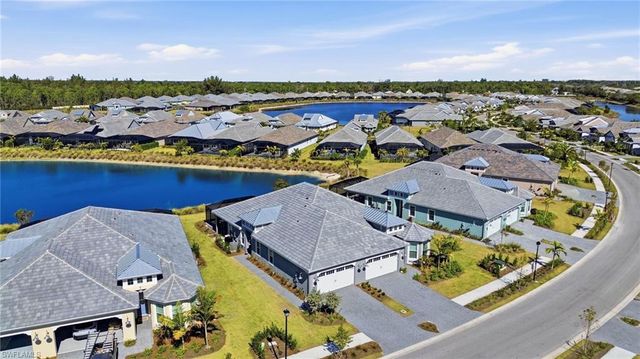 8937 Calypso CT, Naples, FL 34112