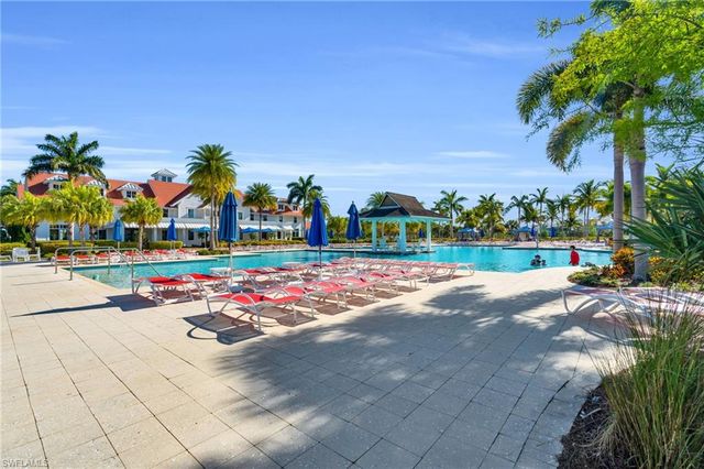 8937 Calypso CT, Naples, FL 34112