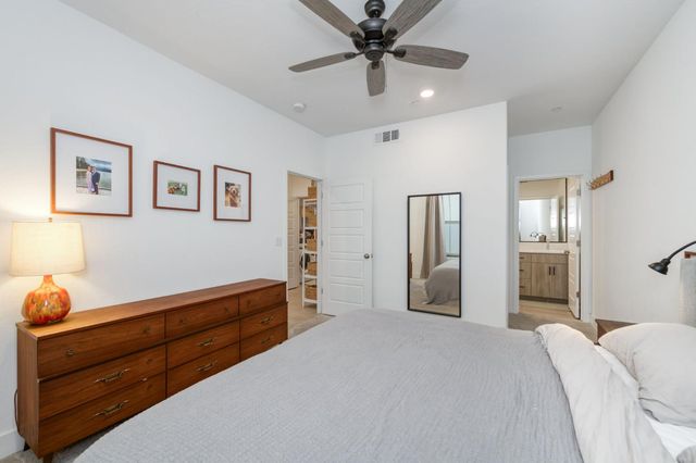 484 W Balsam Lane, Clovis, CA 93611