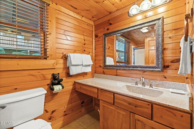 753 Glory Ridge Way, Gatlinburg, TN 37738