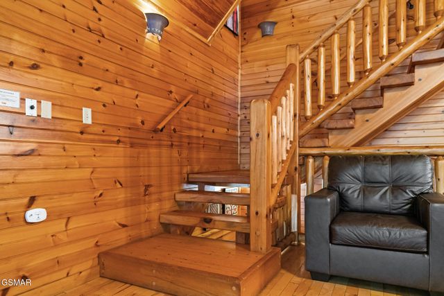 753 Glory Ridge Way, Gatlinburg, TN 37738