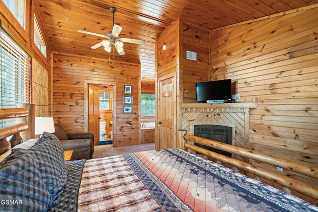 753 Glory Ridge Way, Gatlinburg, TN 37738