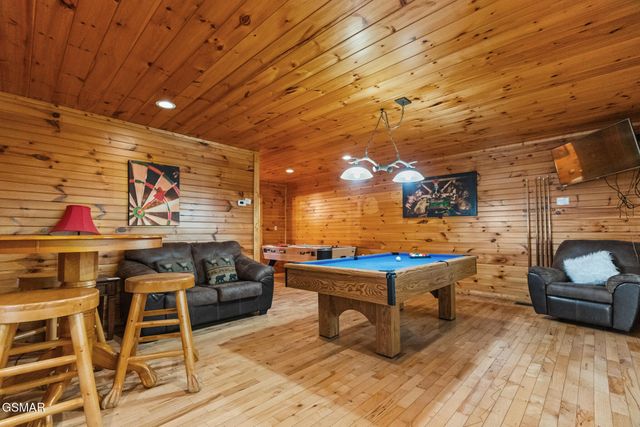 753 Glory Ridge Way, Gatlinburg, TN 37738