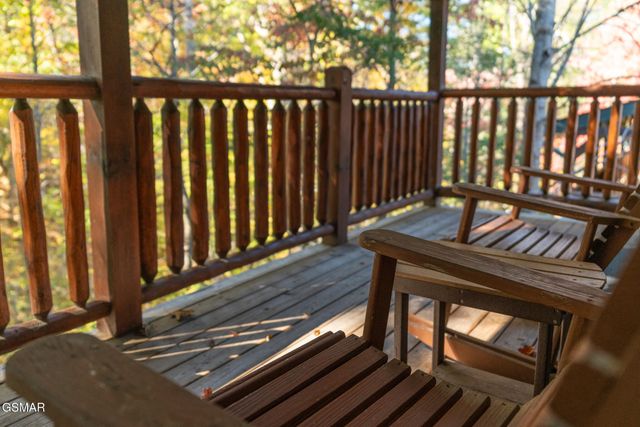 753 Glory Ridge Way, Gatlinburg, TN 37738
