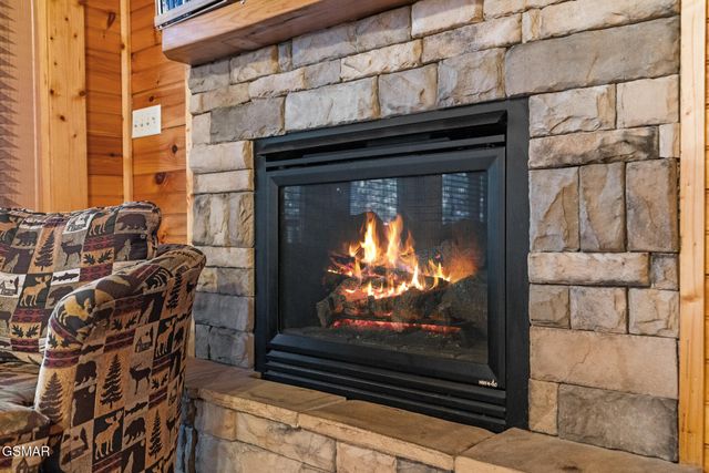 753 Glory Ridge Way, Gatlinburg, TN 37738