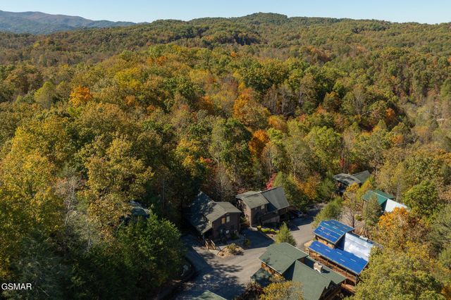 753 Glory Ridge Way, Gatlinburg, TN 37738
