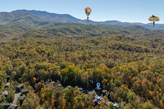 753 Glory Ridge Way, Gatlinburg, TN 37738