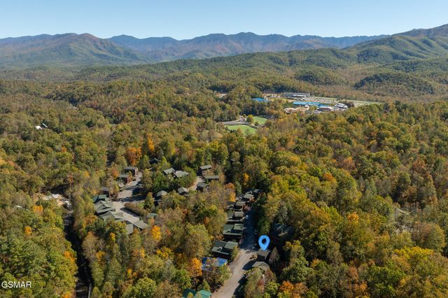 753 Glory Ridge Way, Gatlinburg, TN 37738
