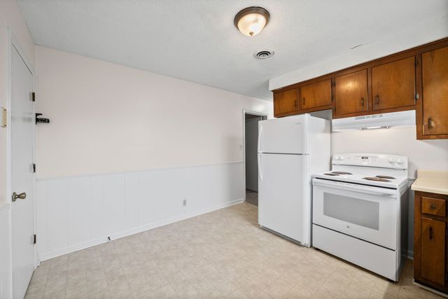 124 Tandy Dr Apt B, Clarksville, TN 37042