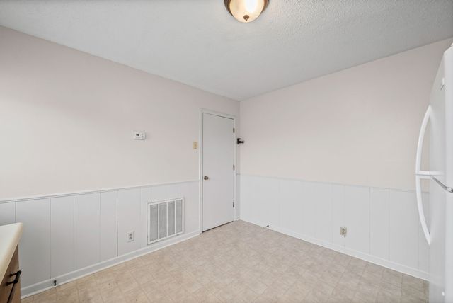 124 Tandy Dr Apt B, Clarksville, TN 37042