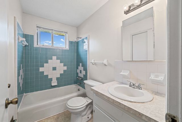 124 Tandy Dr Apt B, Clarksville, TN 37042