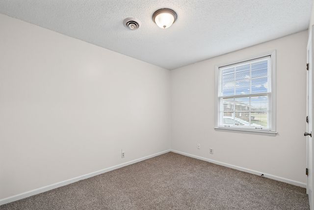 124 Tandy Dr Apt B, Clarksville, TN 37042