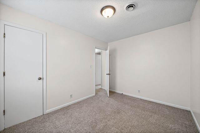 124 Tandy Dr Apt B, Clarksville, TN 37042