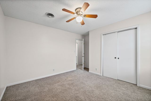 124 Tandy Dr Apt B, Clarksville, TN 37042
