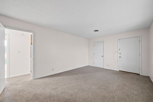 124 Tandy Dr Apt B, Clarksville, TN 37042