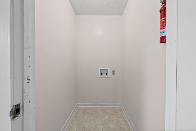124 Tandy Dr Apt B, Clarksville, TN 37042