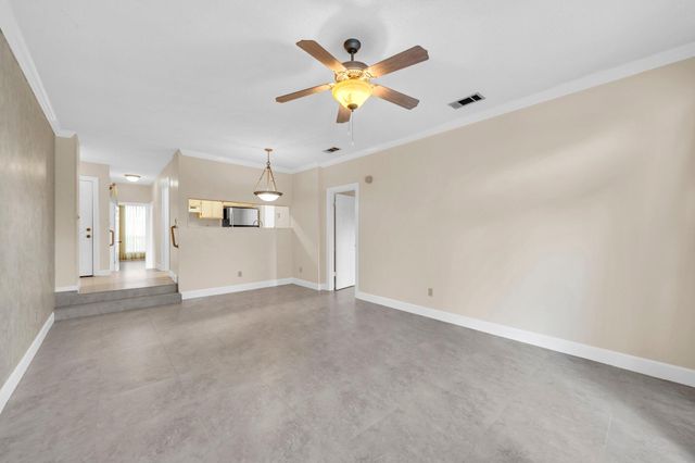 44 Rue De Fecamp, Destin, FL 32541