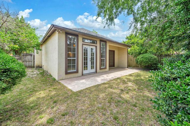 44 Rue De Fecamp, Destin, FL 32541