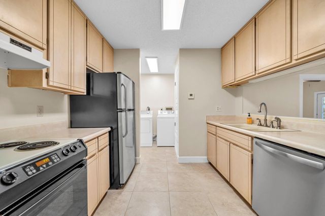 44 Rue De Fecamp, Destin, FL 32541