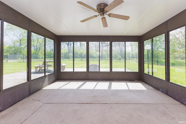10810 N State Road 67, Albany, IN 47320
