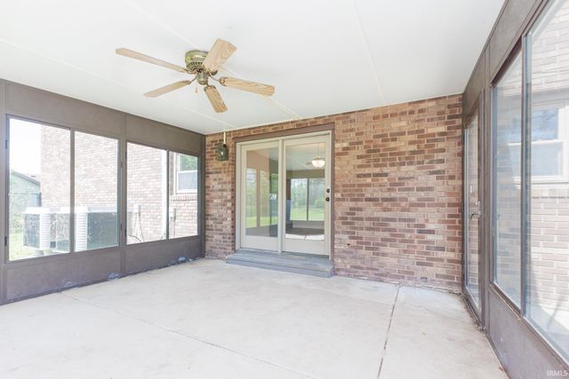 10810 N State Road 67, Albany, IN 47320