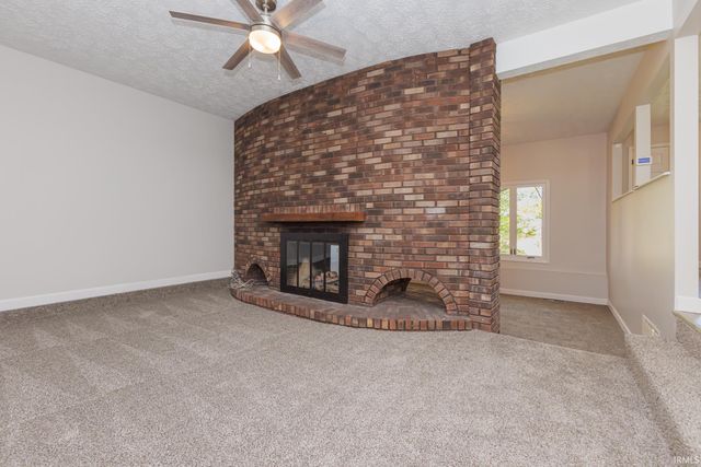 10810 N State Road 67, Albany, IN 47320