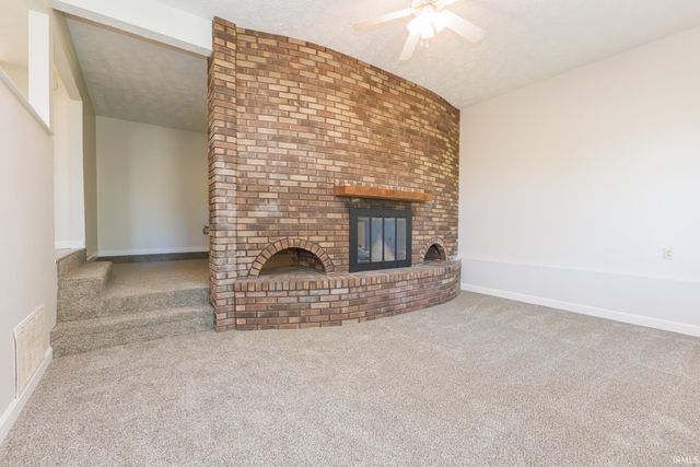 10810 N State Road 67, Albany, IN 47320