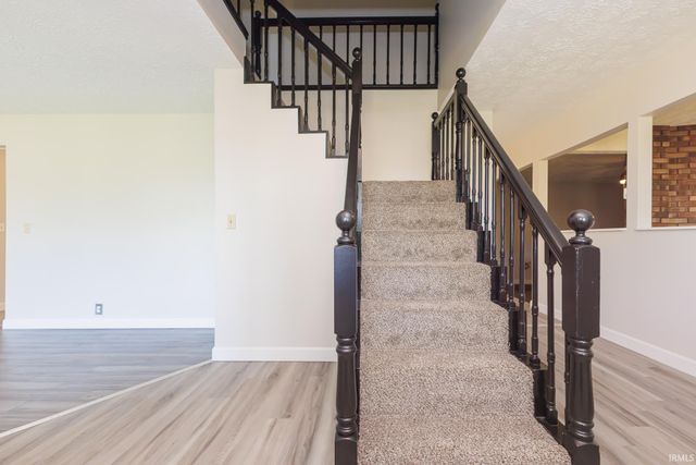 10810 N State Road 67, Albany, IN 47320