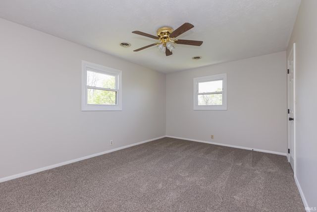 10810 N State Road 67, Albany, IN 47320