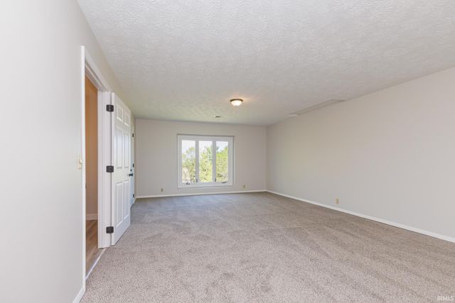 10810 N State Road 67, Albany, IN 47320