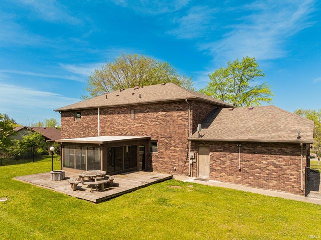 10810 N State Road 67, Albany, IN 47320