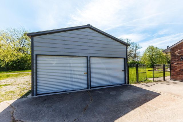 10810 N State Road 67, Albany, IN 47320