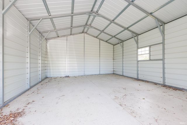 10810 N State Road 67, Albany, IN 47320