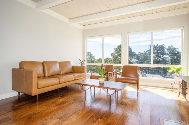 990 Duncan Street 302G, San Francisco, CA 94131