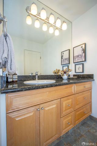 990 Duncan Street 302G, San Francisco, CA 94131