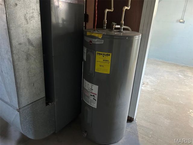 1210 3rd Avenue, Belleville, IL 62220