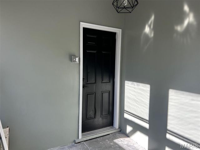 1210 3rd Avenue, Belleville, IL 62220