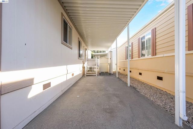 1200 W Winton Ave, Hayward, CA 94545