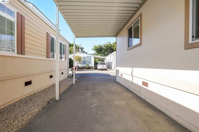 1200 W Winton Ave, Hayward, CA 94545