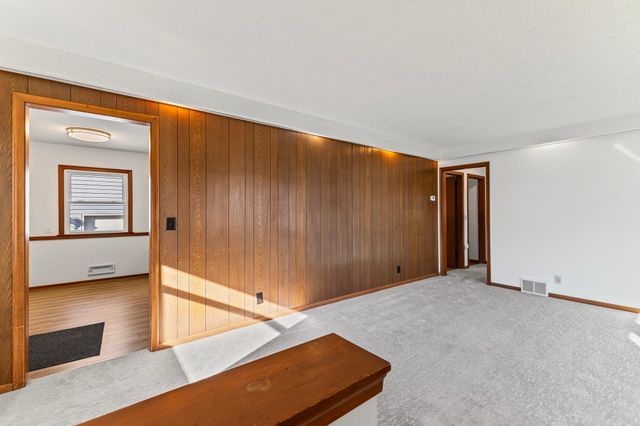 10964 Magnolia Street NW, Coon Rapids, MN 55448