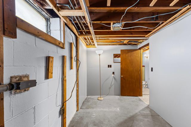 10964 Magnolia Street NW, Coon Rapids, MN 55448