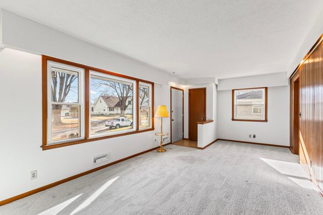 10964 Magnolia Street NW, Coon Rapids, MN 55448