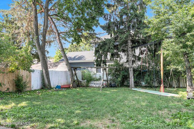 184 Hance Road, Fair Haven, NJ 07704